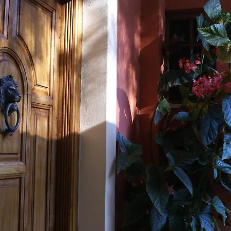 Felicita Apartment *