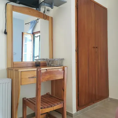 Felicita Paleokastritsa