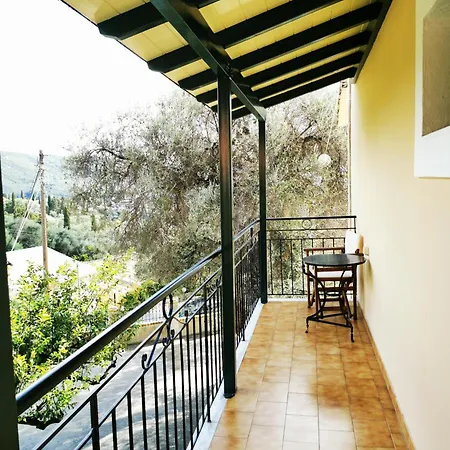 Felicita Paleokastritsa